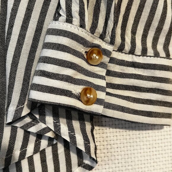 Blu Pepper Rayon Button Front Railroad Stripe Roll Tab Sleeve Top Size Large - Picture 3 of 9